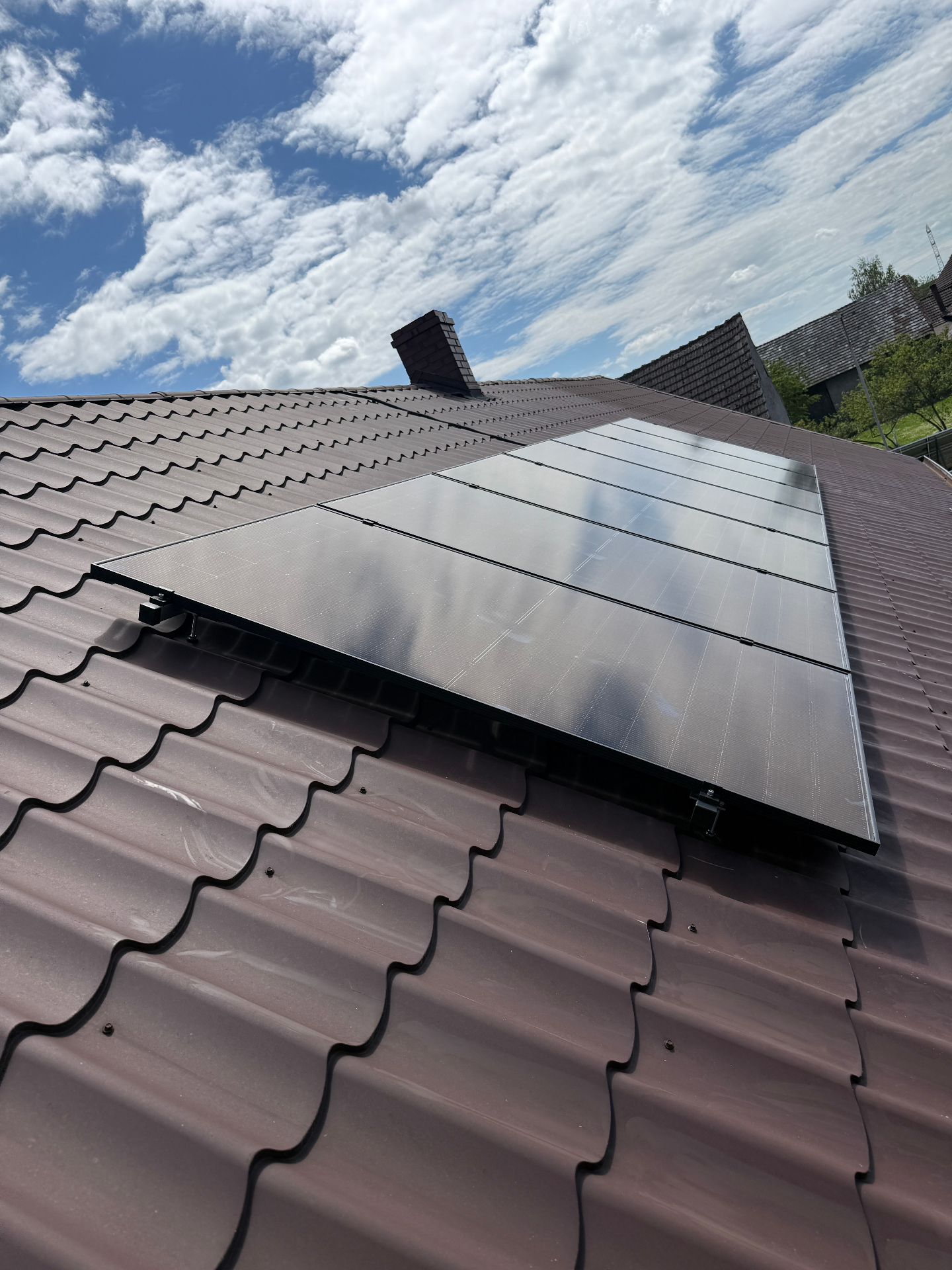Instalacja fotowoltaiczna 7 kWp na dachu w Brożcu